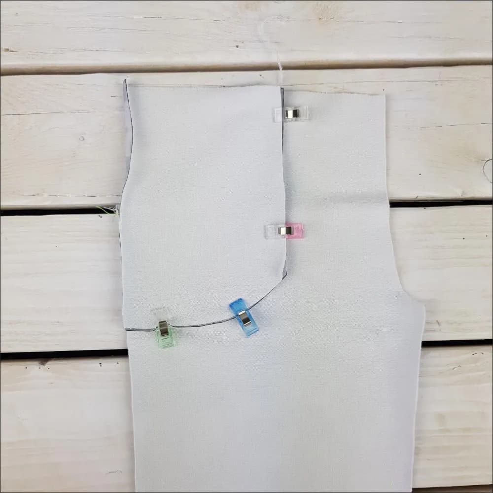 Jak uszyć krótkie spodenki damskie: 8 prostych kroków + porady